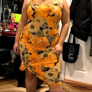 Orange flower dress M